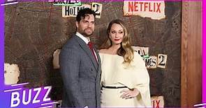 Henry Cavill y su novia Natalie Viscuso van por primera vez como pareja a una alfombra roja | Buzz