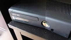 My Xbox 360 disc tray close by itself