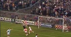 Johan Cruyff & Jesper Olson Reinvent The Penalty Ajax vs Helmond 1982 Eredivise