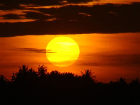 Mitos Matahari Terbenam di Jawa Tengah