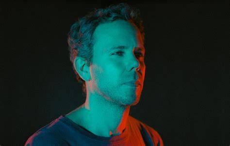 M83