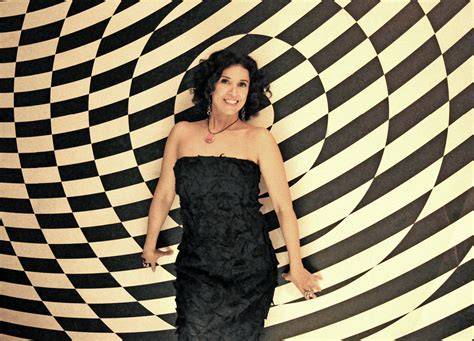 Paula Morelenbaum