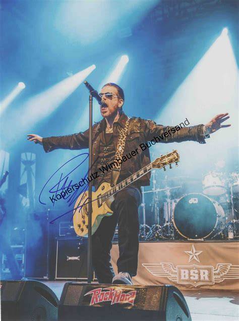 Ricky Warwick
