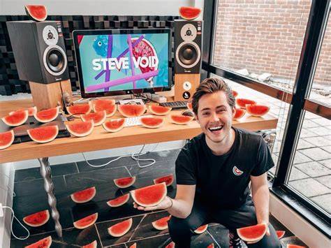 Steve Void