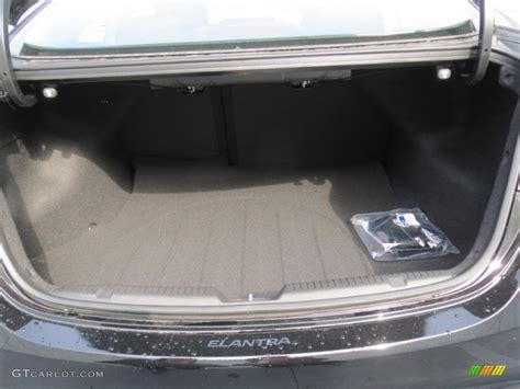2013 elantra trunk dimensions