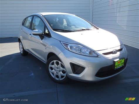 2013 ford fiesta silver paint code