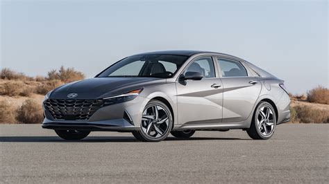 2023 elantra hybrid specs