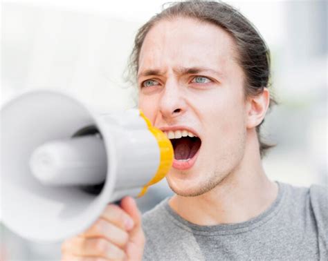 A Comprehensive Guide to Hiring a Defamation Lawyer: Top Tips for Protecting Your Reputation