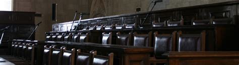 A Comprehensive Guide to Hiring a Solicitor with Trial Experience