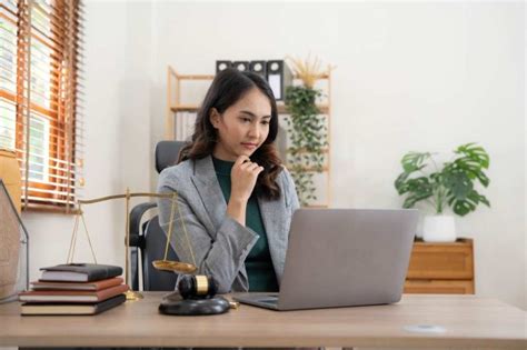 A Comprehensive Guide to Legal Assistants with Trial Experience