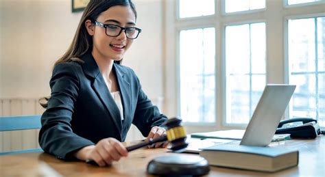 A Comprehensive Guide to Litigation Attorney Selection for Legal Representation
