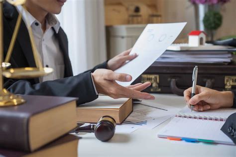 Affordable Financial Lawyer Expert Consultation: A Guide to Navigating Complex Issues