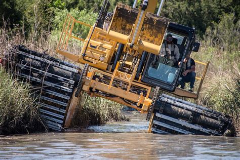 Amphibious Excavators for Swampy Conditions