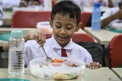 Anak Makan