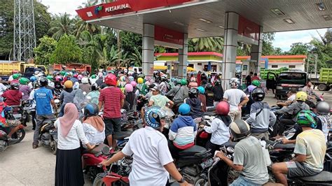 Antri BBM