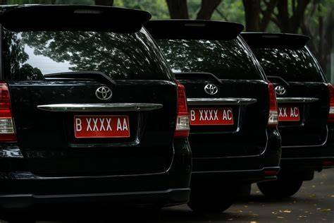 Apa Itu Plat Merah