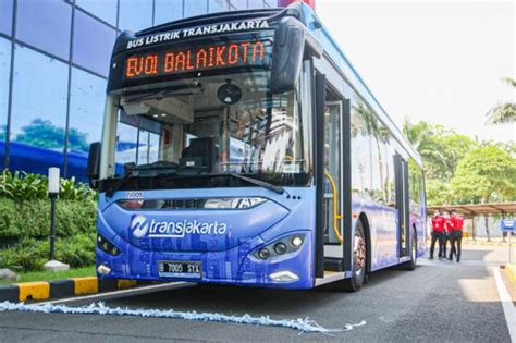 Armada Bus TransJakarta