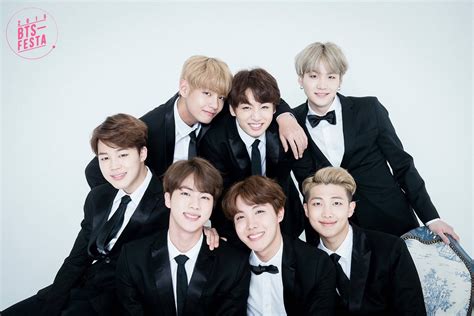 BTS group photo