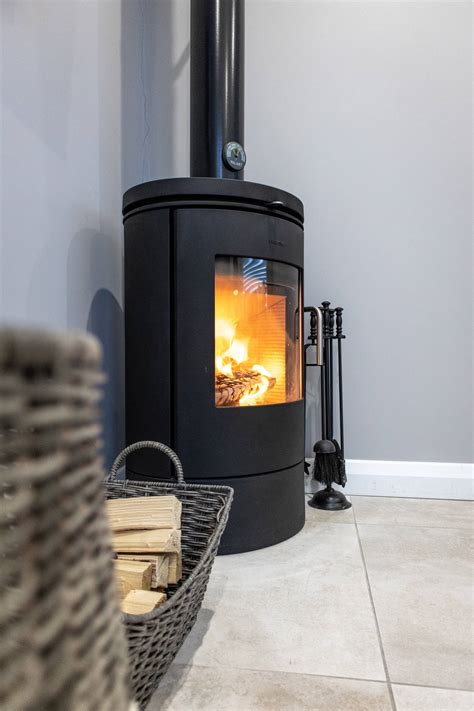 Benefits of a Small Wood Stove