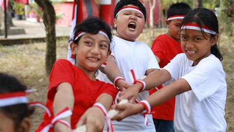 Contoh LPJ 17-an Rapi