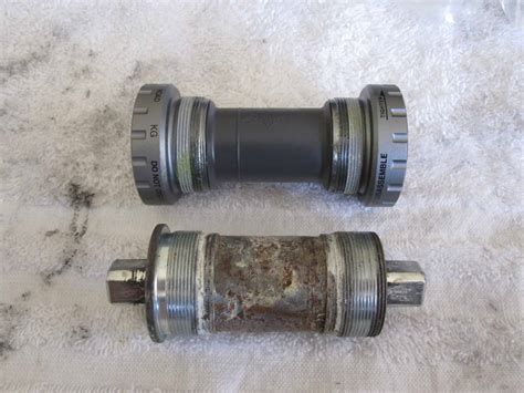Bottom Bracket Sepeda