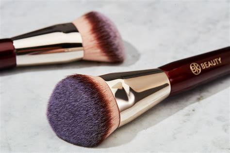 Brush Foundation Terbaik