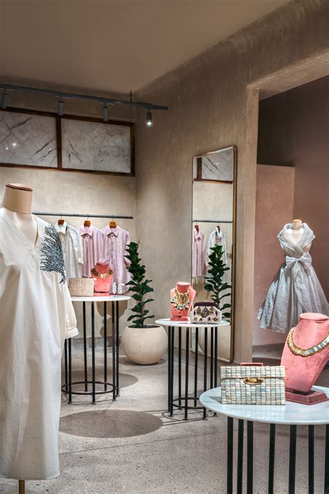 Membangun Ansambel Fashion