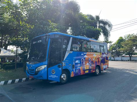 Bus Dinas Perhubungan