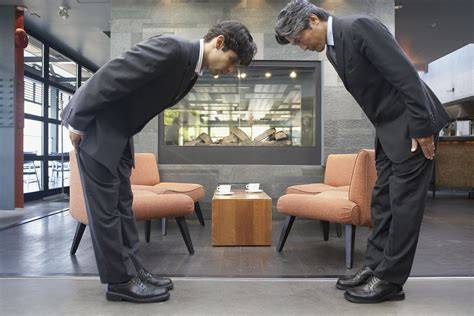 Business etiquette Japanese bow