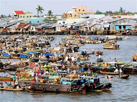Cai Rang Floating Market