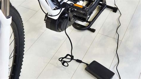 Charging Sepeda Listrik