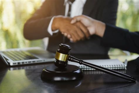 Choosing the Best Legal Assistant: A Guide for Litigation Experience