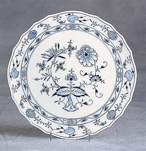 Consumers Catalog Porcelain Cake Plate