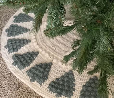 Crochet Tree Skirt Free Pattern