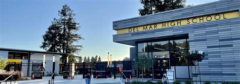 Del Mar High School Course Catalog