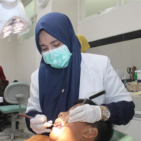 Dokter Gigi Anak Surabaya