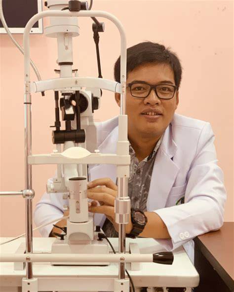 Dokter Mata