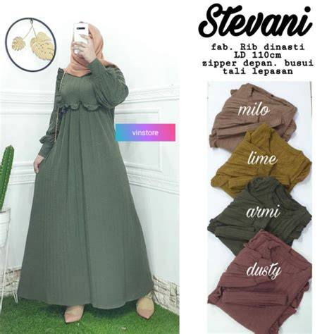 Dress Maxi Plisket yang Anggun