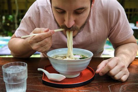 Cara Menikmati Udon dan Ramen