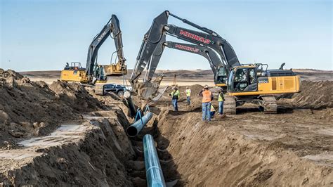 Excavators Built for Pipeline Installation