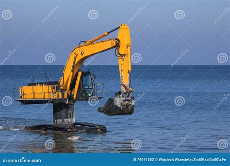 Excavators Designed for Deep Water Work