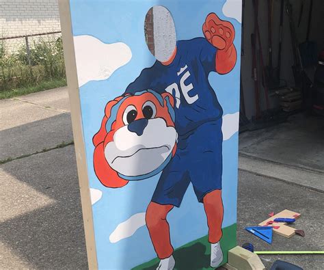 Face Hole Cutout Template