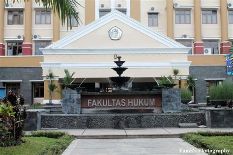 Fakultas Hukum