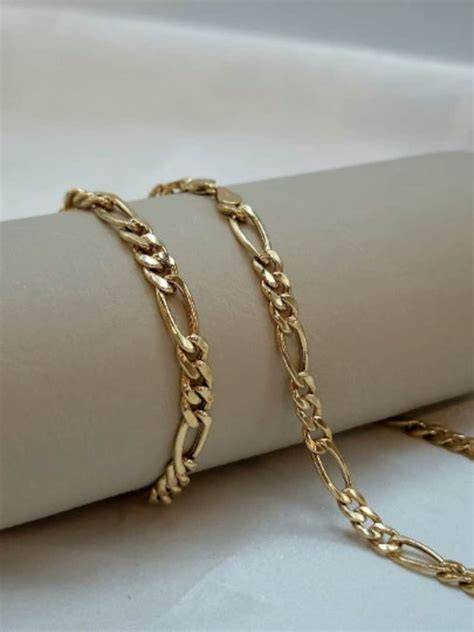 Figaro Chain Gold Bracelet