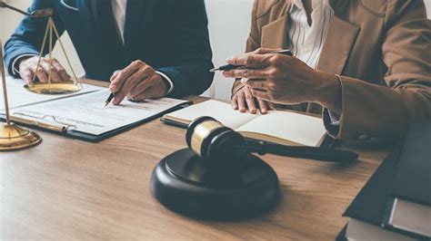 Finding the Right Law Firm in 2025: A Comprehensive Guide