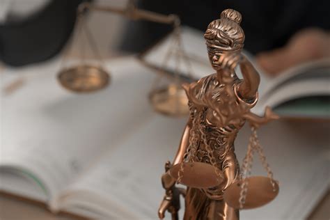 Finding the Right Legal Counsel: A Highly Recommended Lawyer Step-by-Step Guide