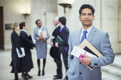 Finding the Right Top-Rated Solicitor with Experience in Litigation: A Guide for Clients