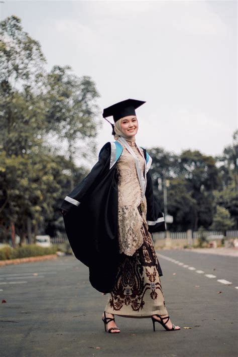 Foto Wisuda Tematik