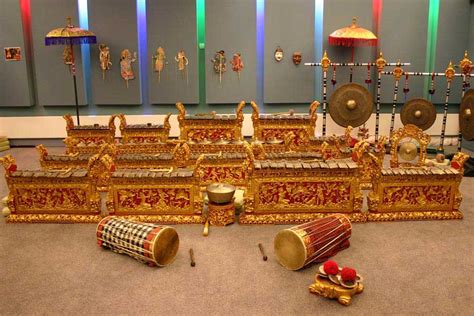 Gamelan instruments
