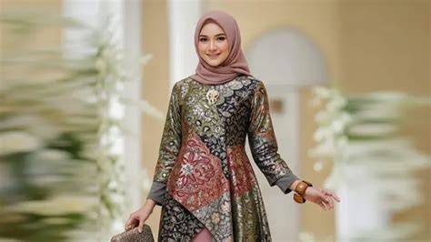 Gamis Batik Rempel Asimetris